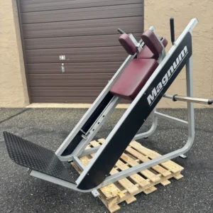 Magnum Hack Squat