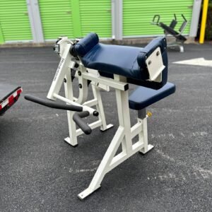 Magnum Plate Loaded Preacher Curl